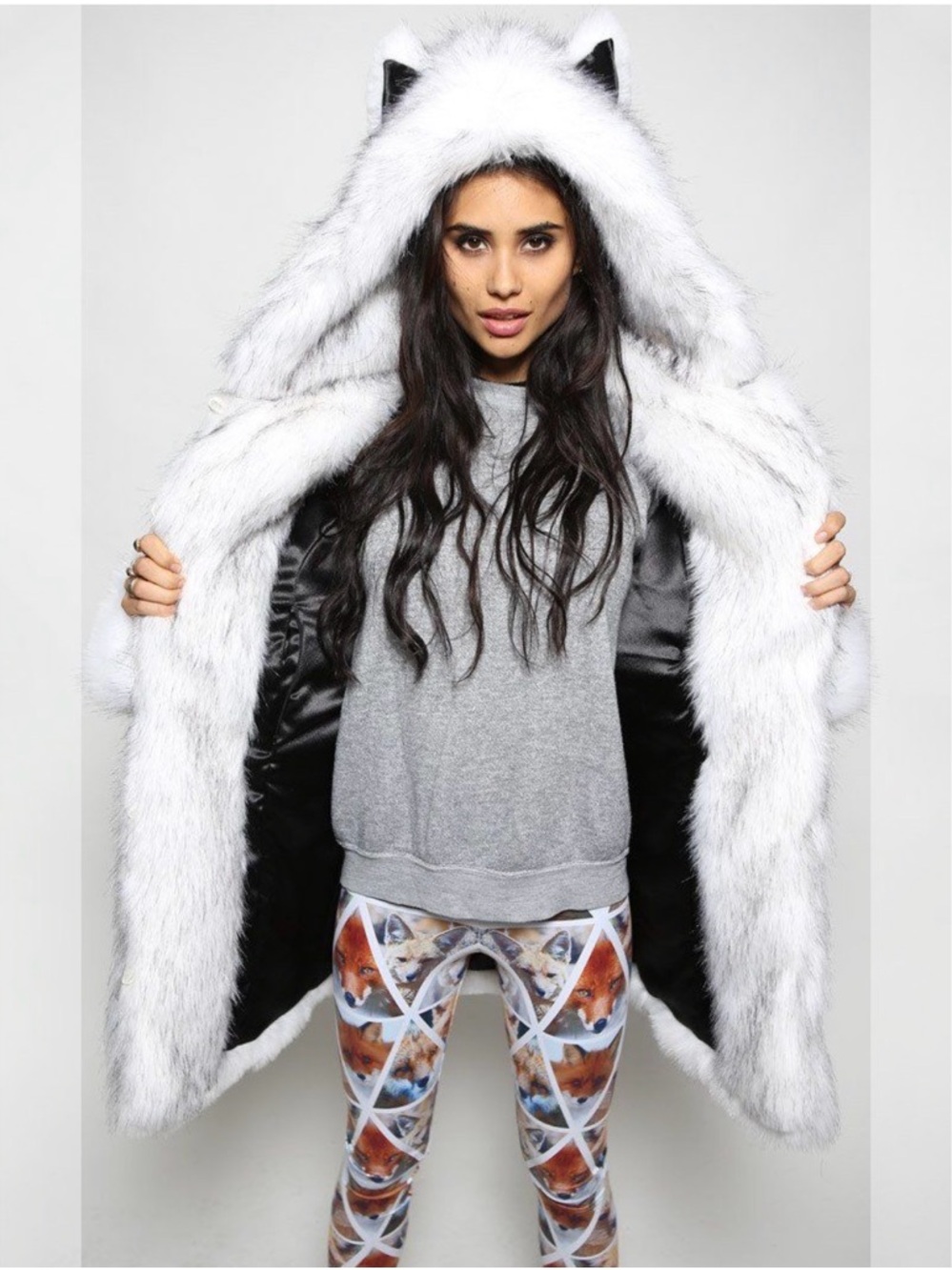 SpiritHoods HUSKY FAUX FUR COAT - Picture 2 of 9